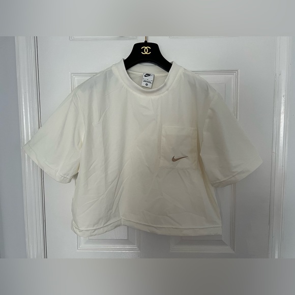 Nike Women's Sportswear Everyday Modern Woven Boxy crop Top white cream size M - Picture 2 of 10